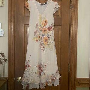 New York & Company Floral Cream Dress with Ruffled‎ Sleeves, Size 8